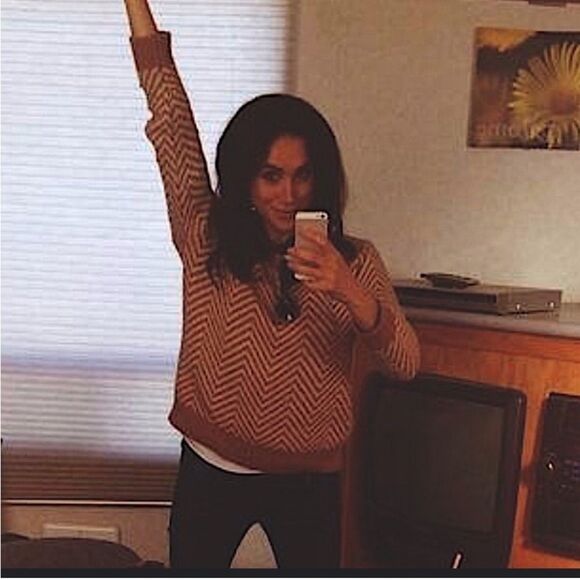 Ganni Anthropologie Women’s wool angora blend chevron tan crew neck sweater XL - Picture 2 of 11